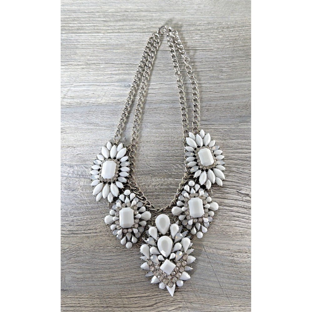 Vintage Statement Bib Necklace White With Clear Rhinestones Cluster Silver Tone
